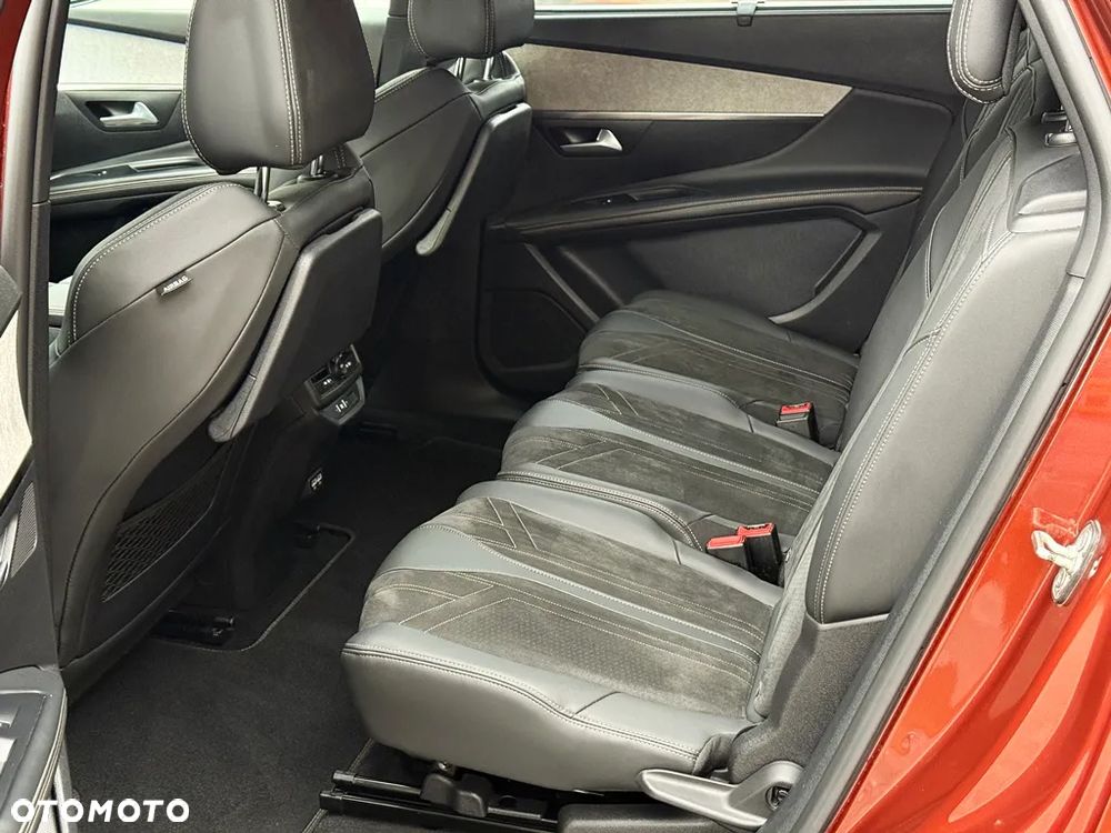 Peugeot 5008 1.5 BlueHDI Allure S&S EAT8 - 33