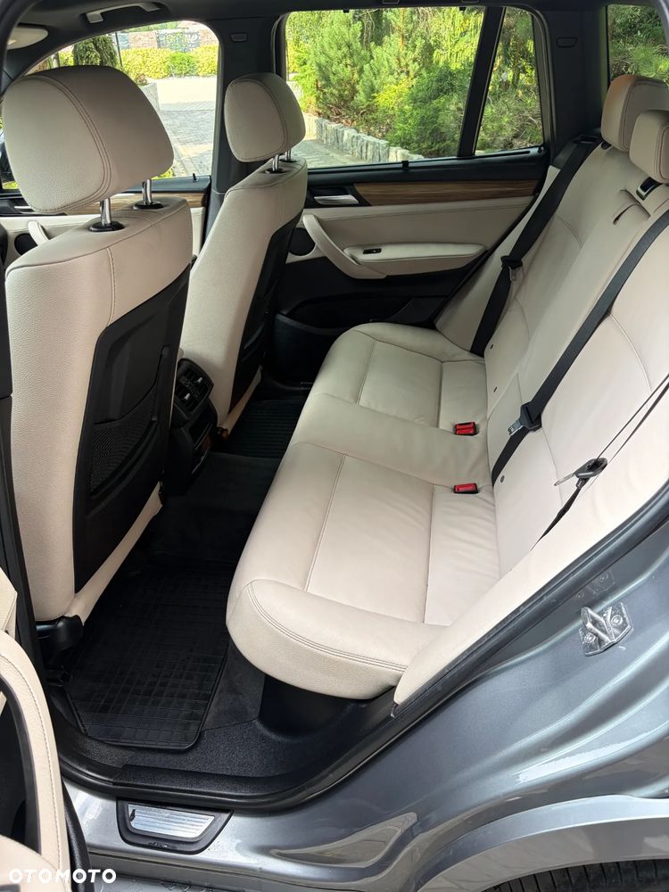 BMW X3 xDrive28i Sport-Aut M Sport - 25