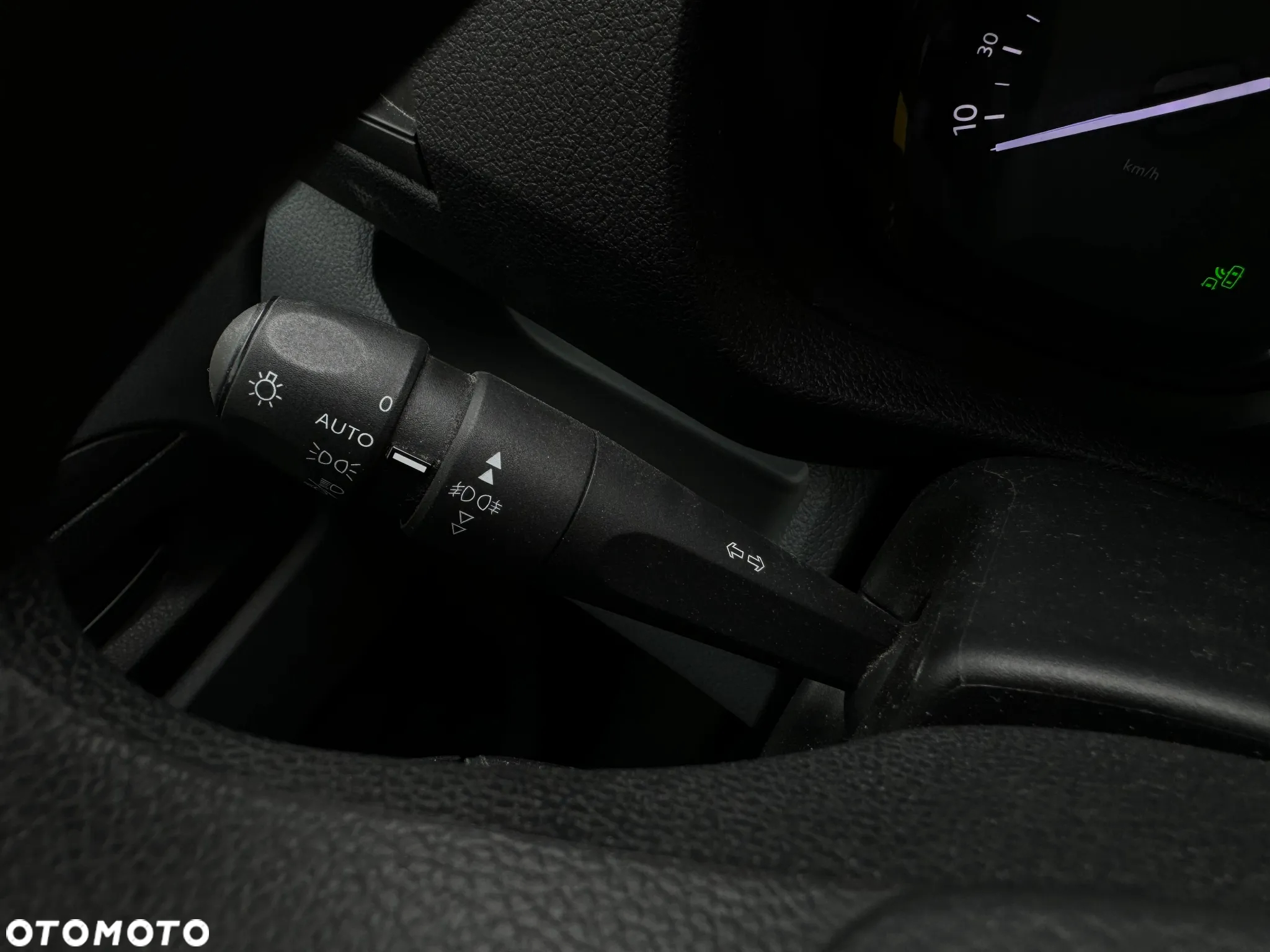 Opel VIVARO - 12