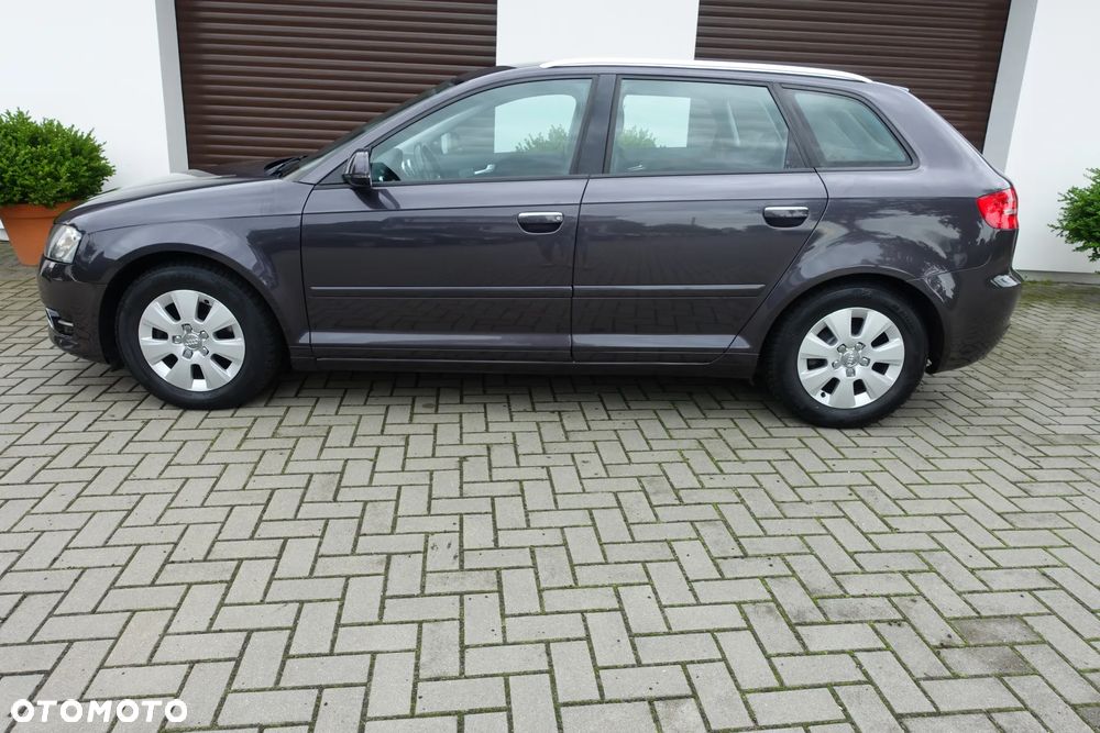 Audi A3 Sportback 1.6 TDI Ambiente - 26