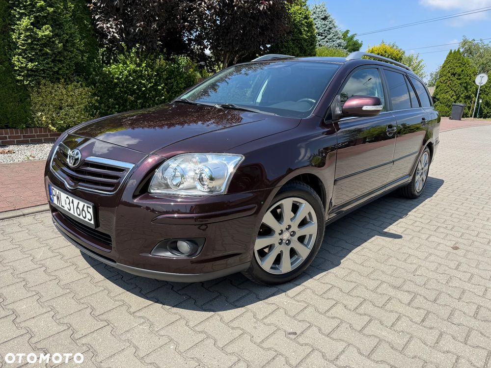 Toyota Avensis 2.0 D-4D - 10