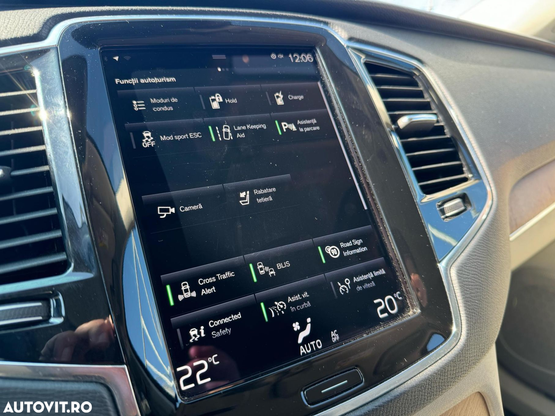 Volvo XC 90 T8 AWD Recharge Geartronic Inscription - 27
