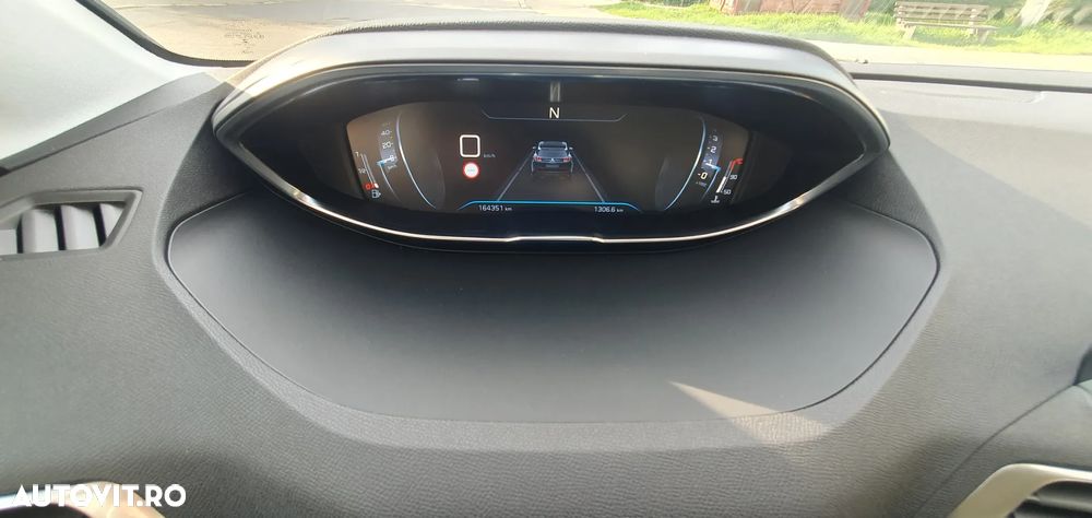 Peugeot 3008 PureTech 130 Stop & Start GPF EAT8 Active Business-Paket - 18