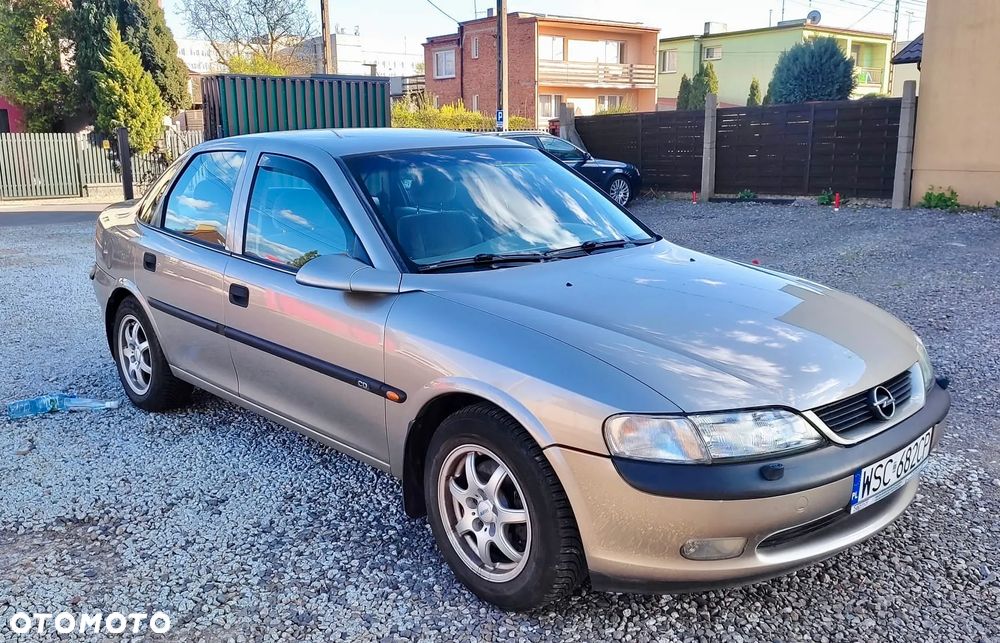 Opel Vectra - 1
