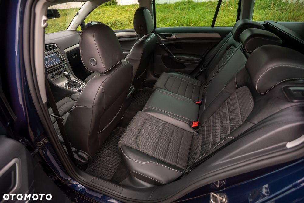 Volkswagen Golf Variant 2.0 TDI SCR DSG Comfortline - 19