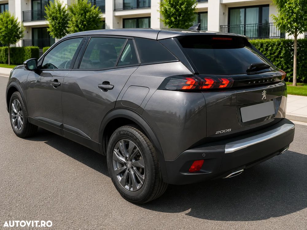 Peugeot 2008 PureTech 130 EAT8 Allure - 6