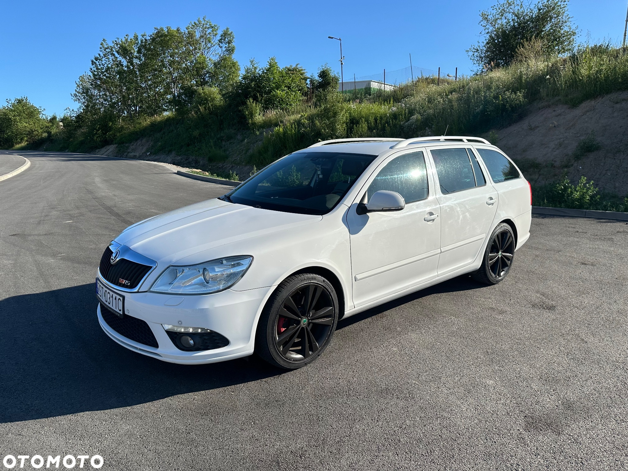Skoda Octavia 2.0 TDI CR DPF DSG RS - 2