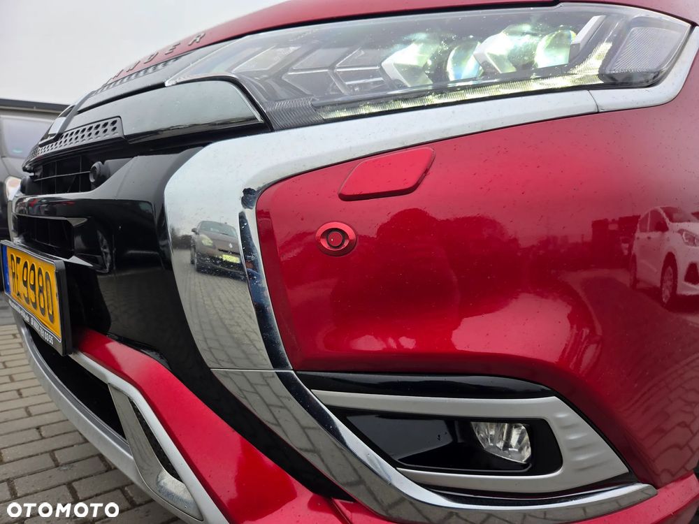 Mitsubishi Outlander - 7