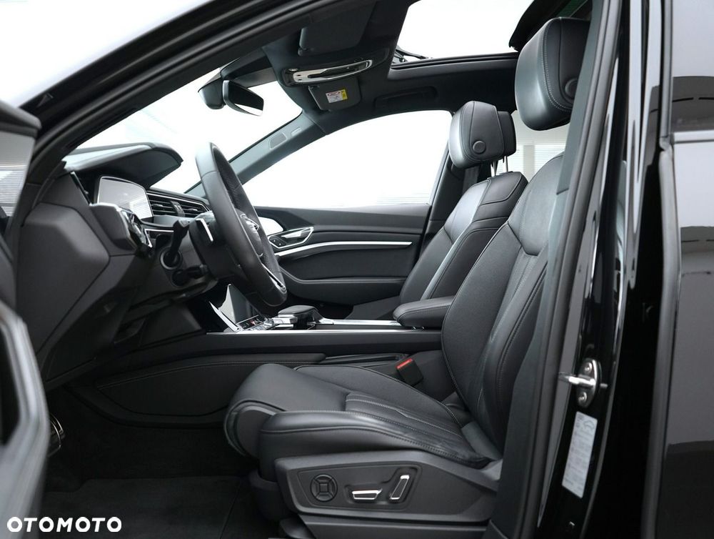 Audi SQ8 e-tron - 14