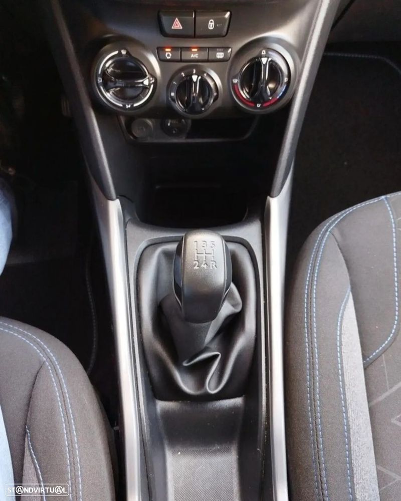 Peugeot 2008 1.2 PureTech Style - 8
