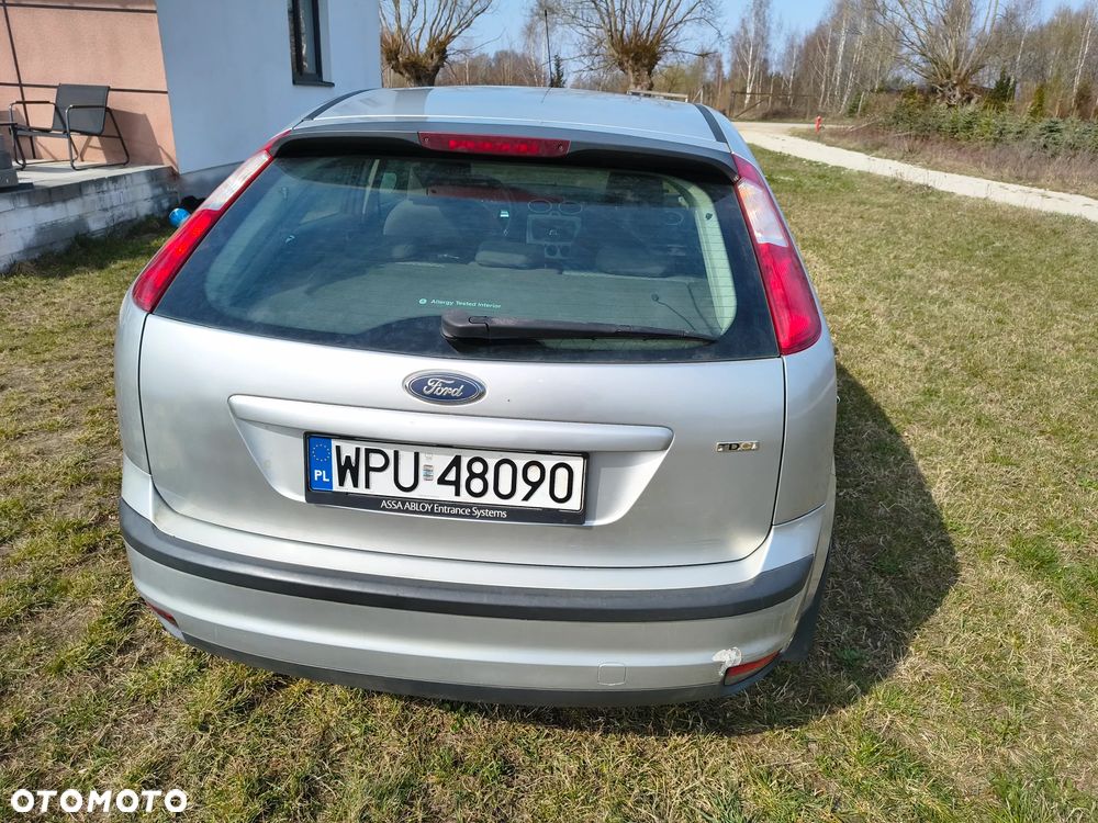 Ford Focus 1.6 TDCi Ambiente - 4