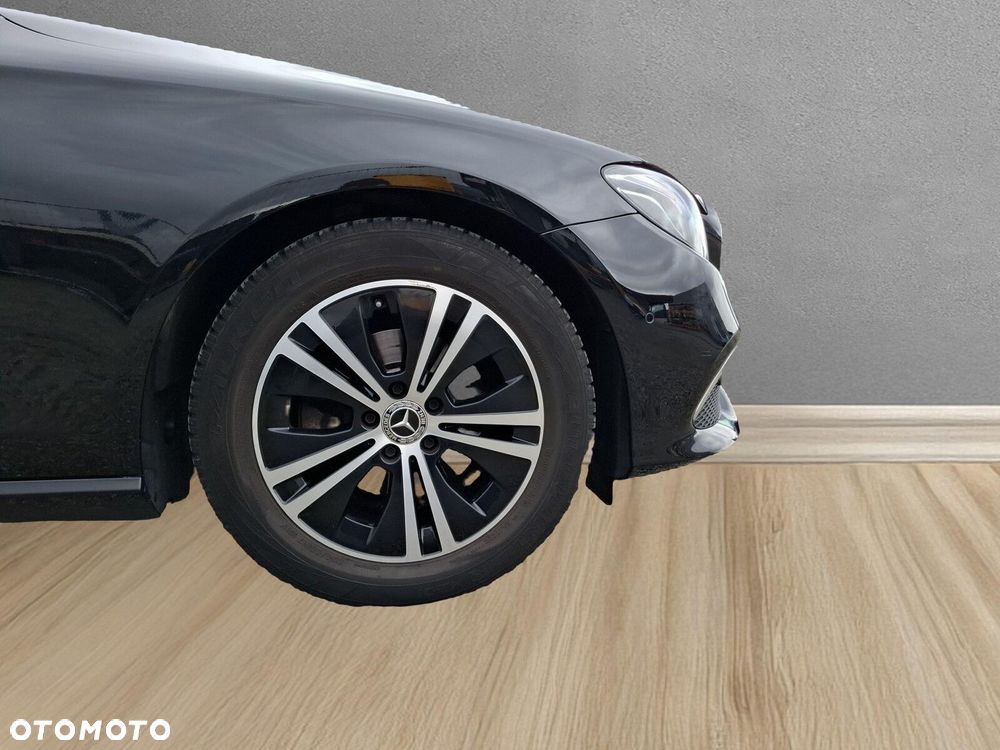 Mercedes-Benz Klasa E 220 d Avantgarde - 16