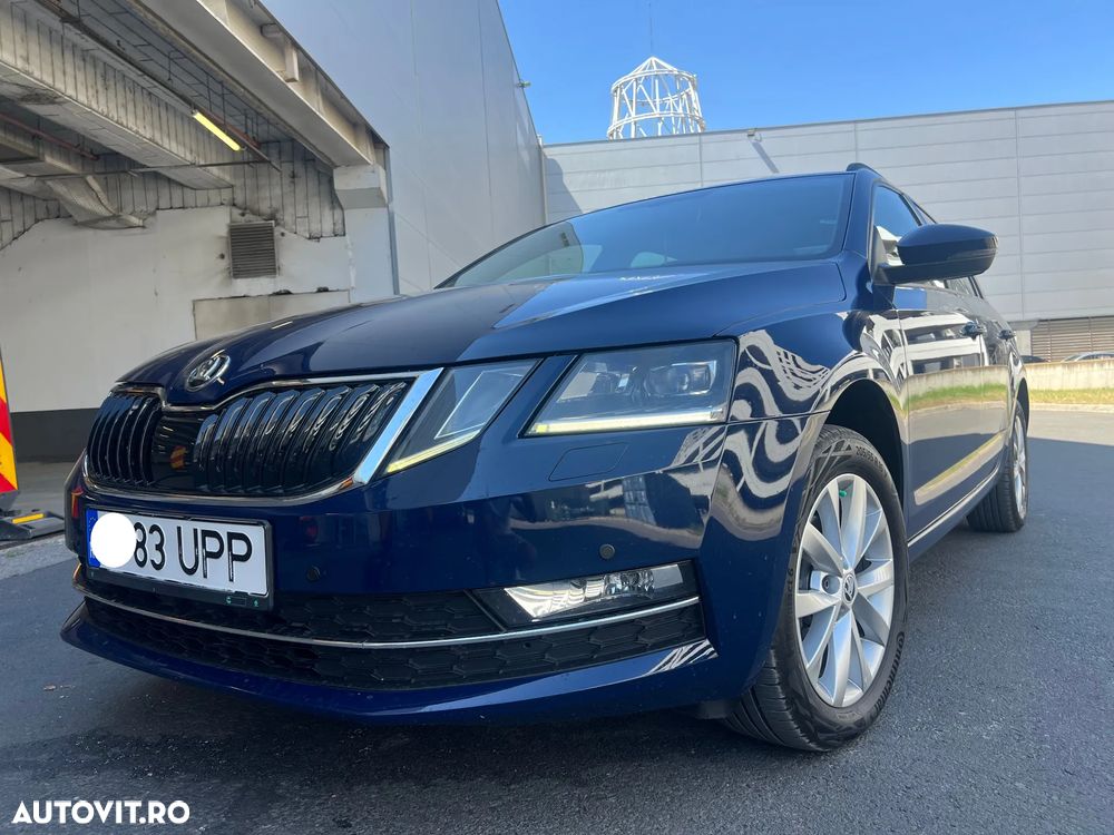Skoda Octavia 1.6 TDI DSG Ambition - 2
