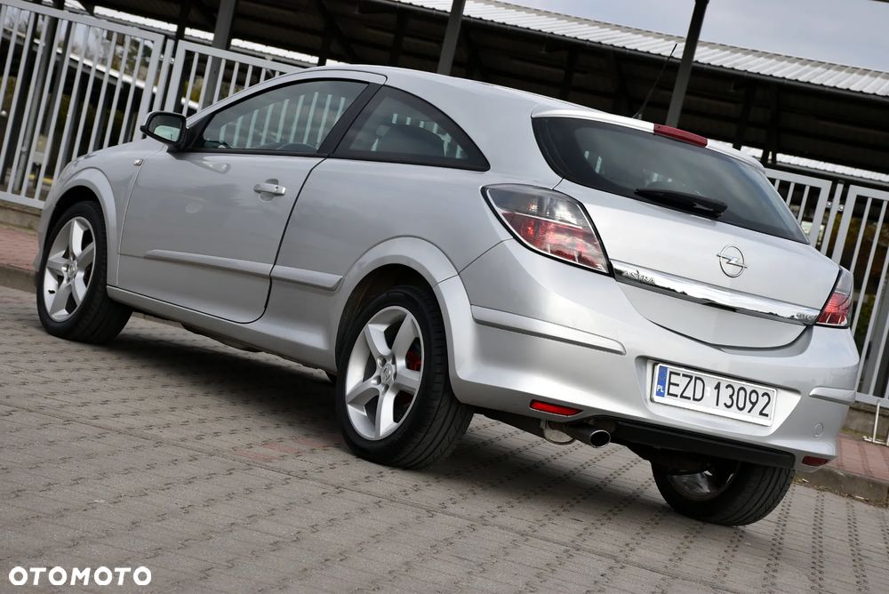 Opel Astra 1.8 Sport - 4