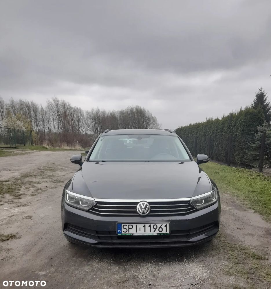Volkswagen Passat 1.6 TDI BMT Comfortline - 1