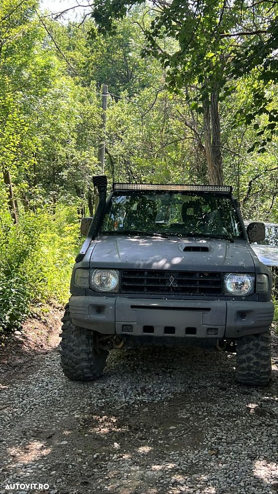 Mitsubishi Pajero 2.5 TD Classic - 1