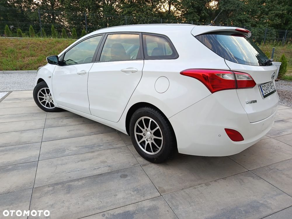 Hyundai i30 1.6 CRDI Style - 17