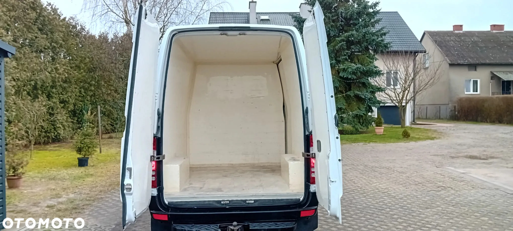 Mercedes-Benz Sprinter - 5