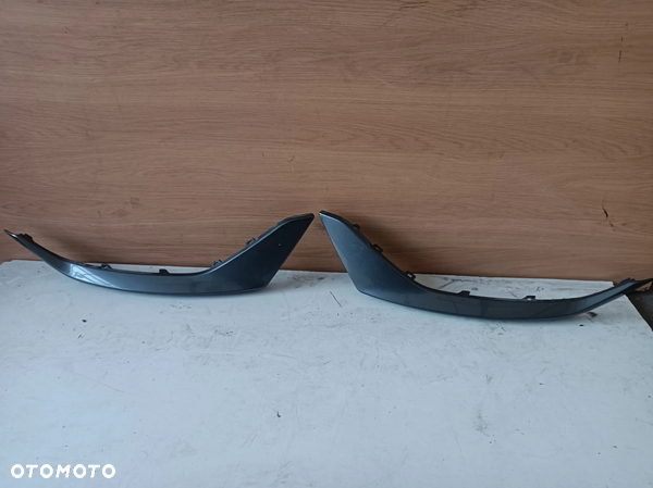 listwa zderzaka przedniego prawa lewa Seat Ateca 575853712A 575853711A