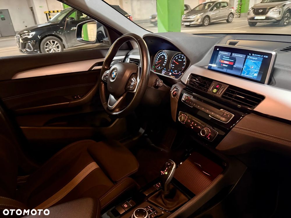 BMW X2 sDrive18i - 28