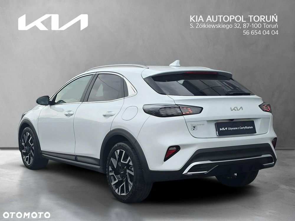 Kia XCeed 1.6 T-GDI Tribute DCT - 3
