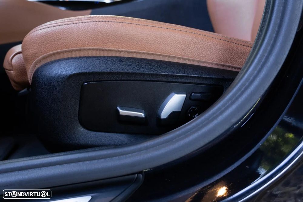 BMW 520 d Pack Desportivo M Auto - 50
