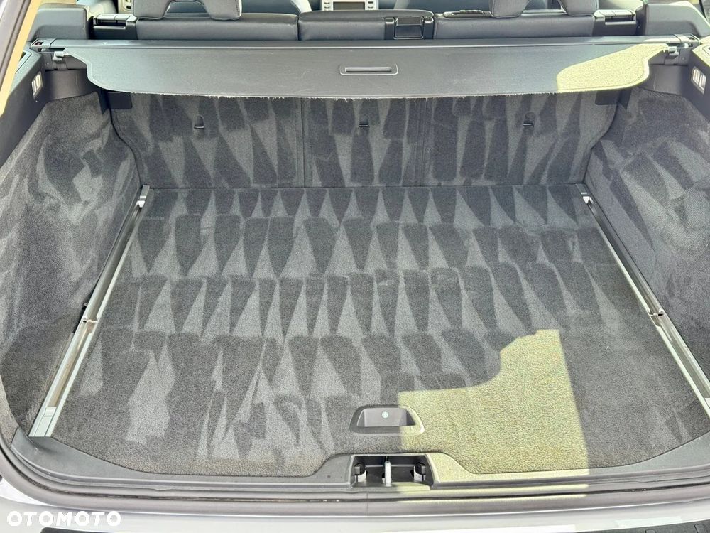 Volvo V70 2.0 Momentum - 34