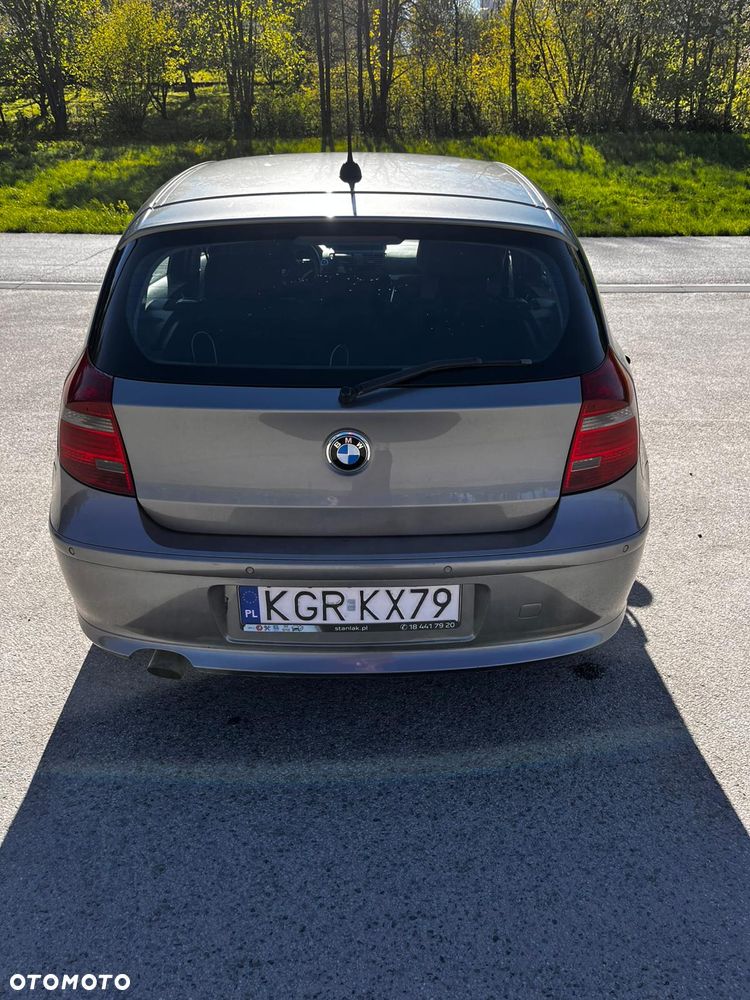 BMW Seria 1 118d - 4