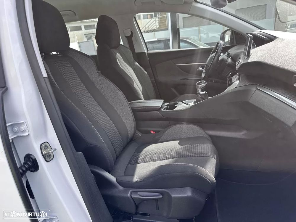 Peugeot 5008 1.2 PureTech Allure Pack - 34