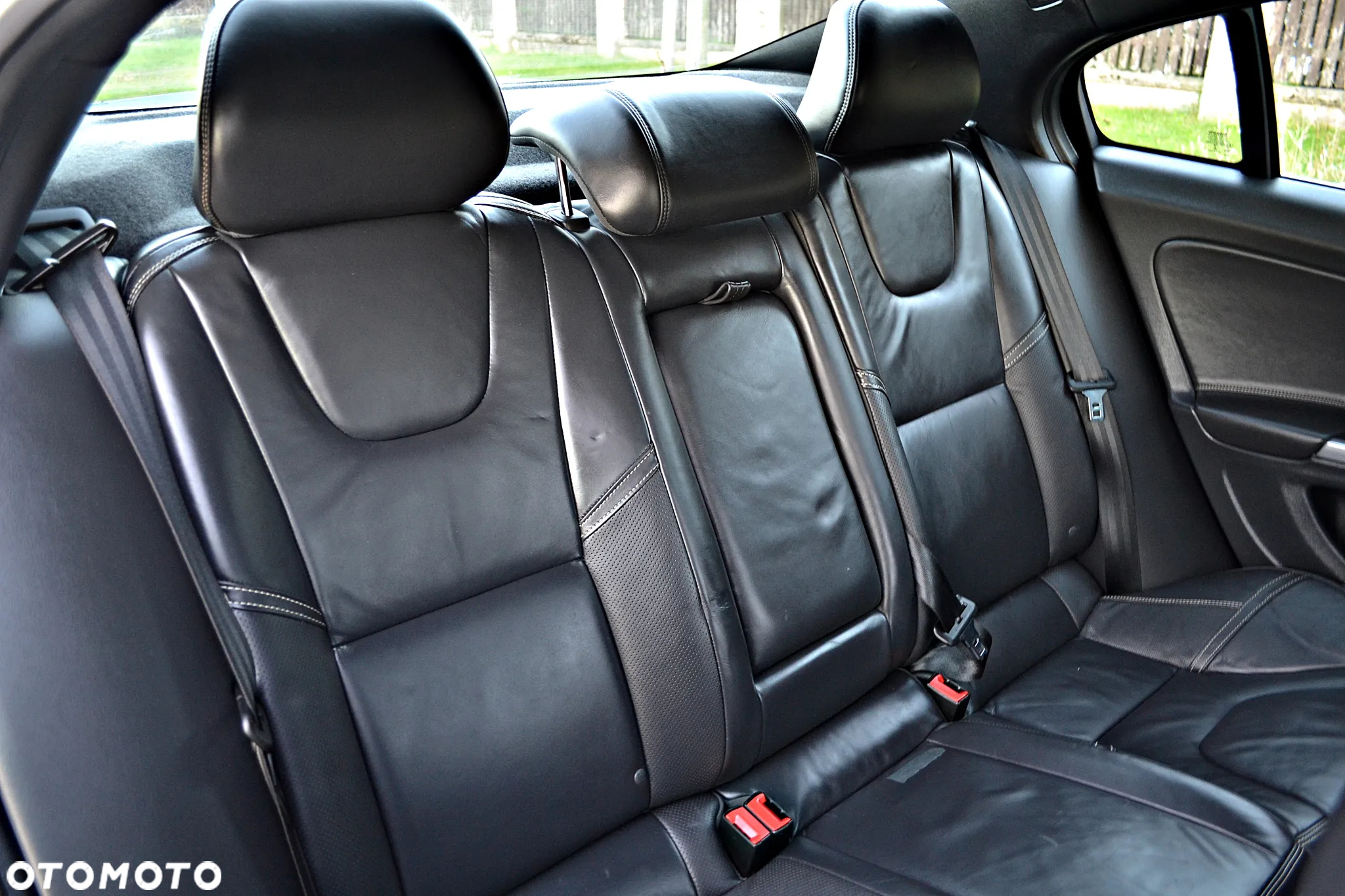Volvo S60 D4 Geartronic RDesign - 29