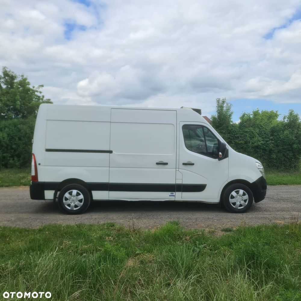 Nissan NV400 - 7