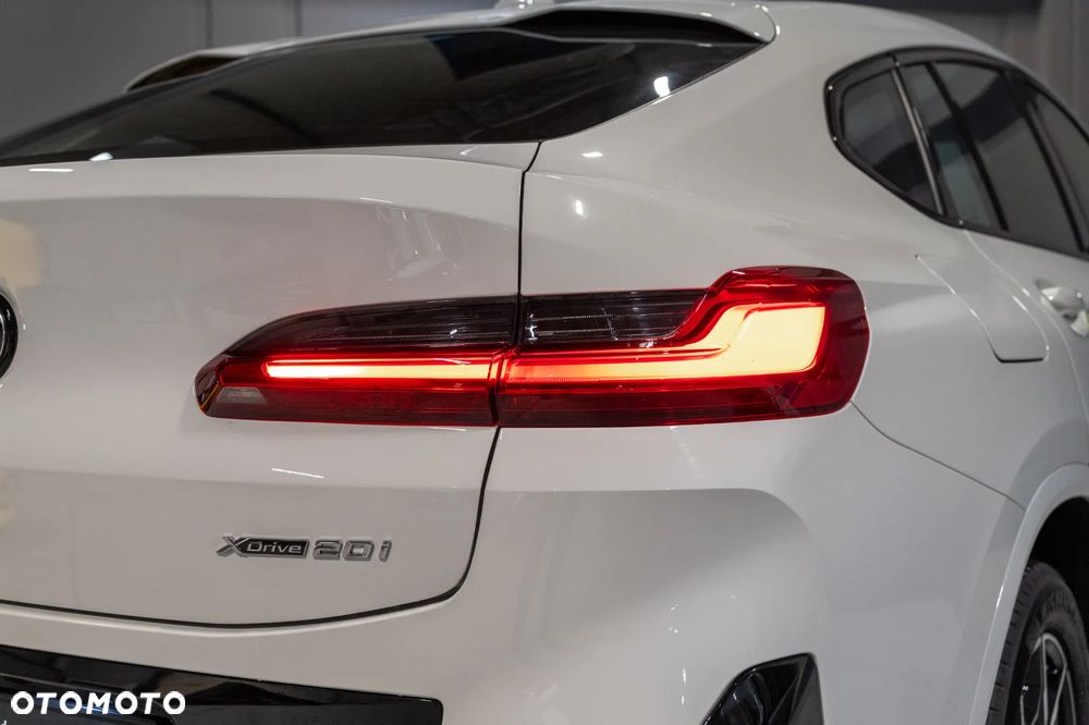 BMW X4 xDrive20i mHEV M Sport sport - 31
