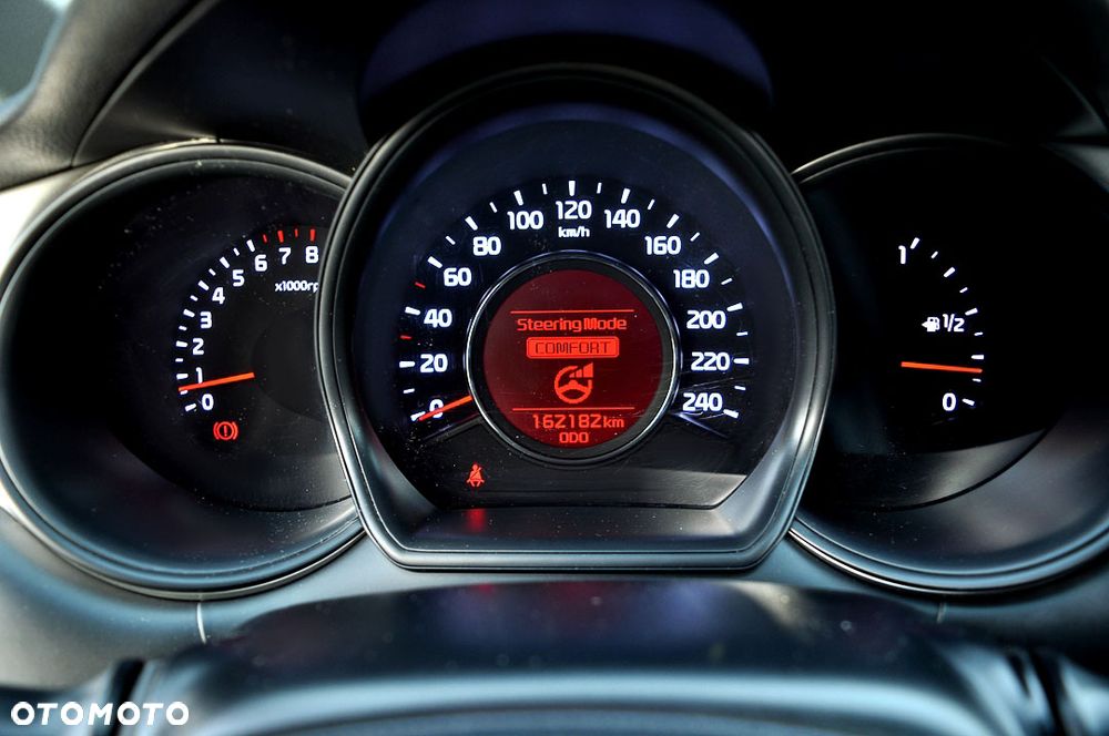 Kia Ceed 1.4 CVVT Dream Team Edition - 19