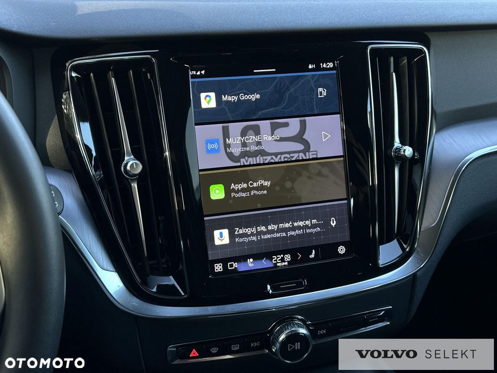 Volvo V60 Cross Country - 18