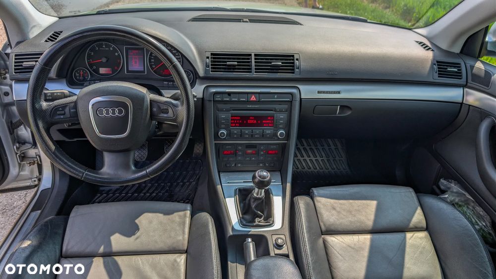 Audi A4 Avant 2.0 T FSI quattro - 11