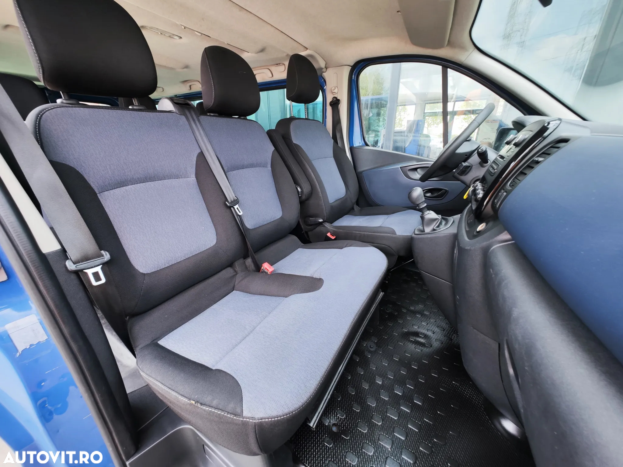 Opel Vivaro - 13