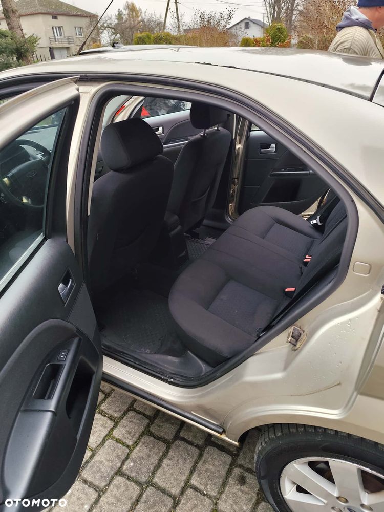 Ford Mondeo 2.0 Trend X100 / X - 28