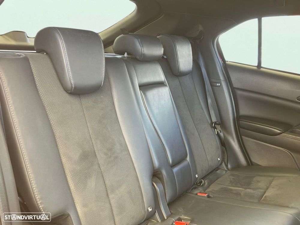 Mitsubishi Eclipse Cross 2.4 PHEV eMotion - 15