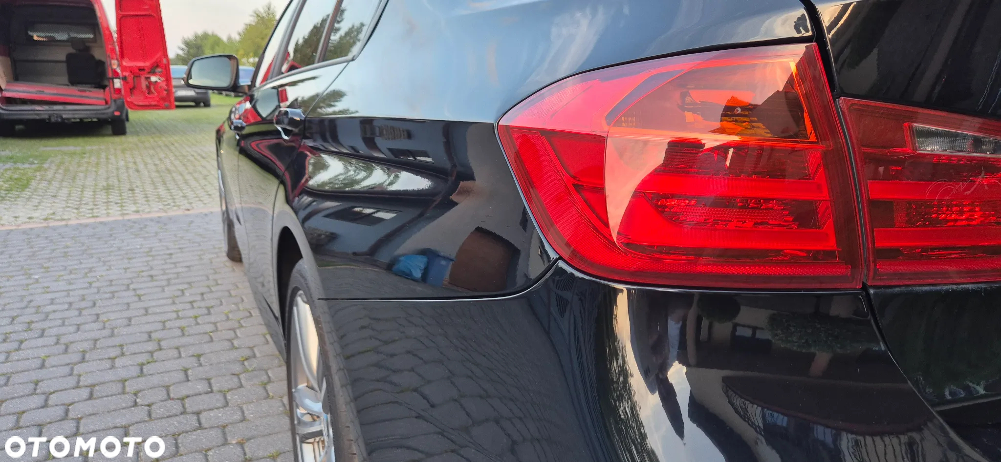 BMW Seria 3 320d Sport Line - 10