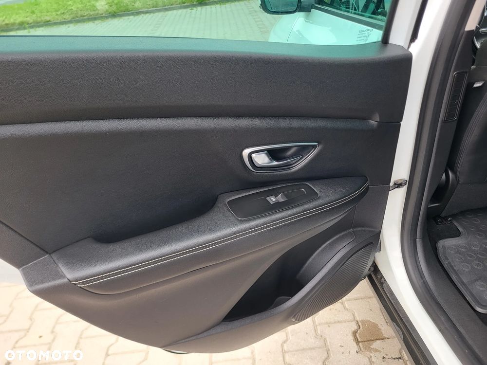 Renault Scenic - 21