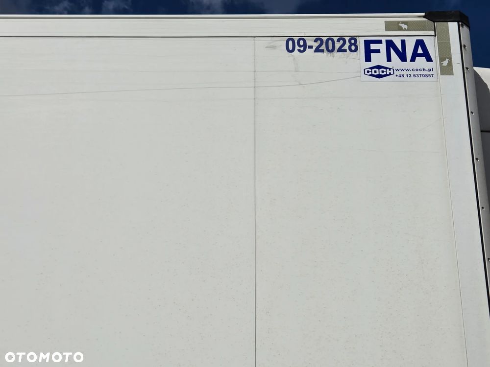 Schmitz CARGOBULL - 8