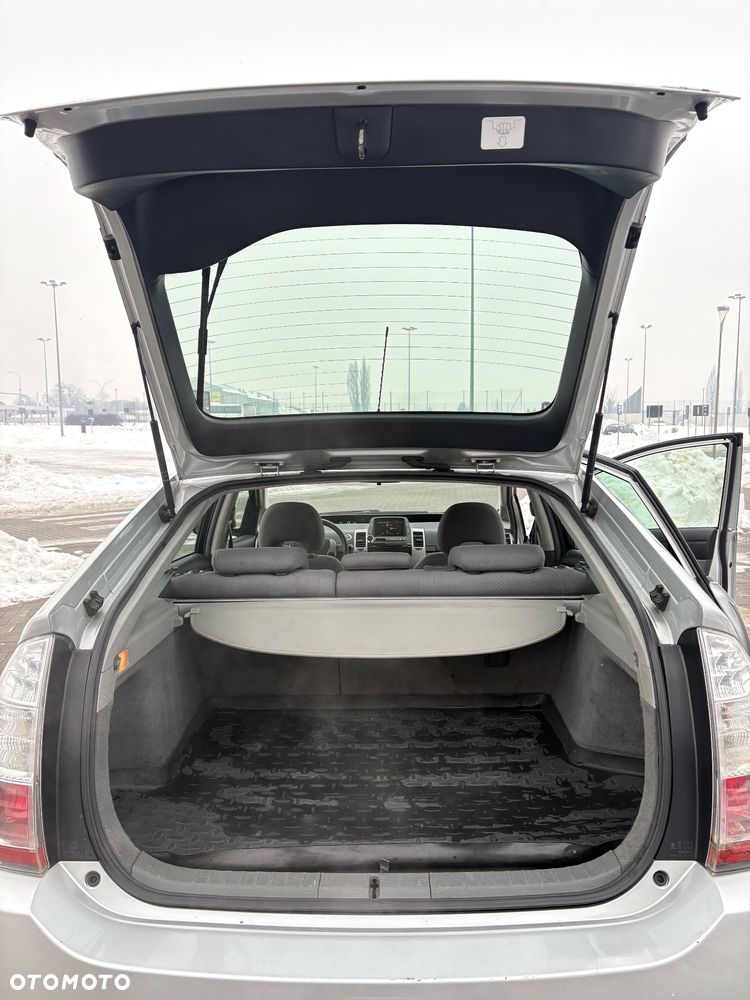 Toyota Prius 1.5 VVT-i Sol - 18