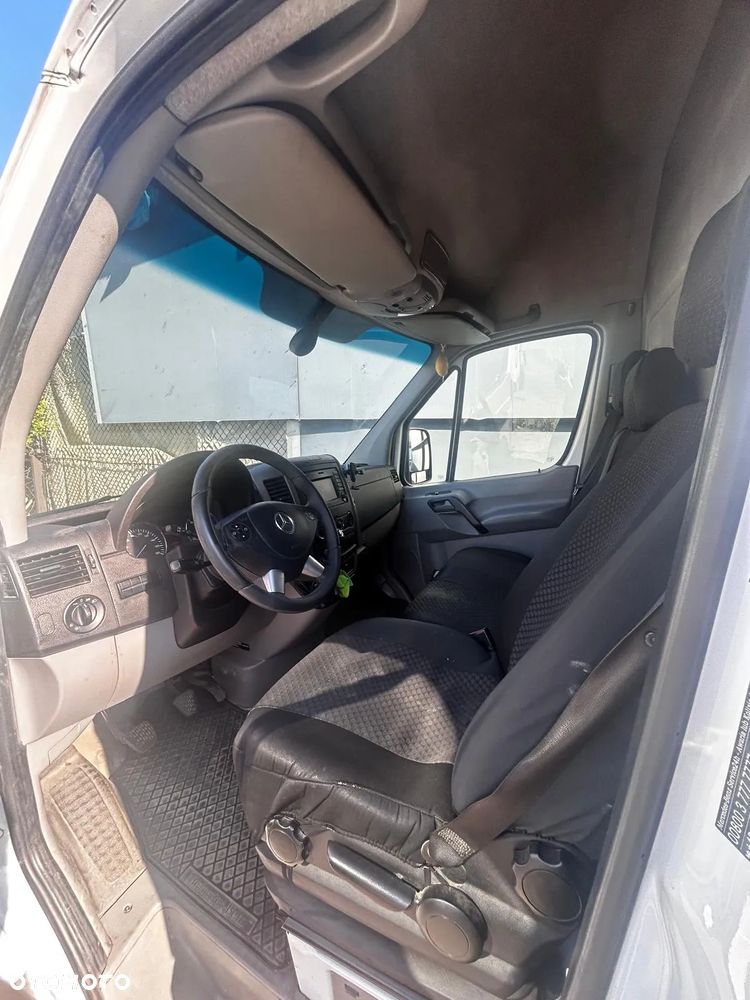 Mercedes-Benz SPRINTER - 7