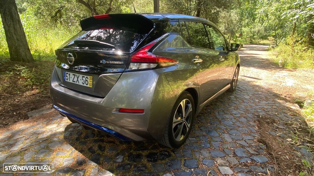Nissan Leaf Tekna Two Tone - 22