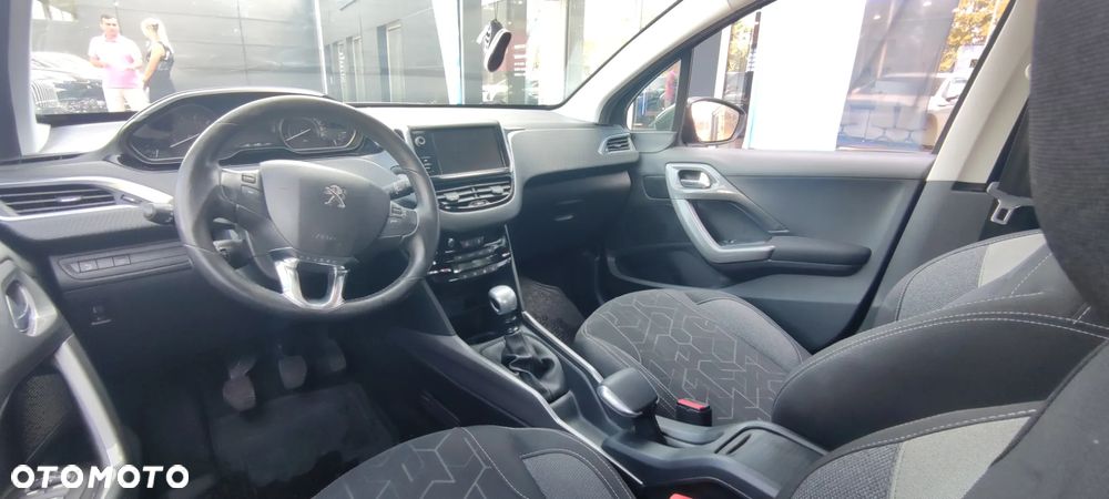 Peugeot 2008 1.2 PureTech Active S&S - 5