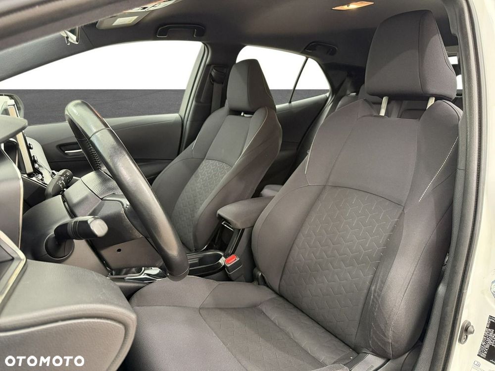 Toyota Corolla - 11