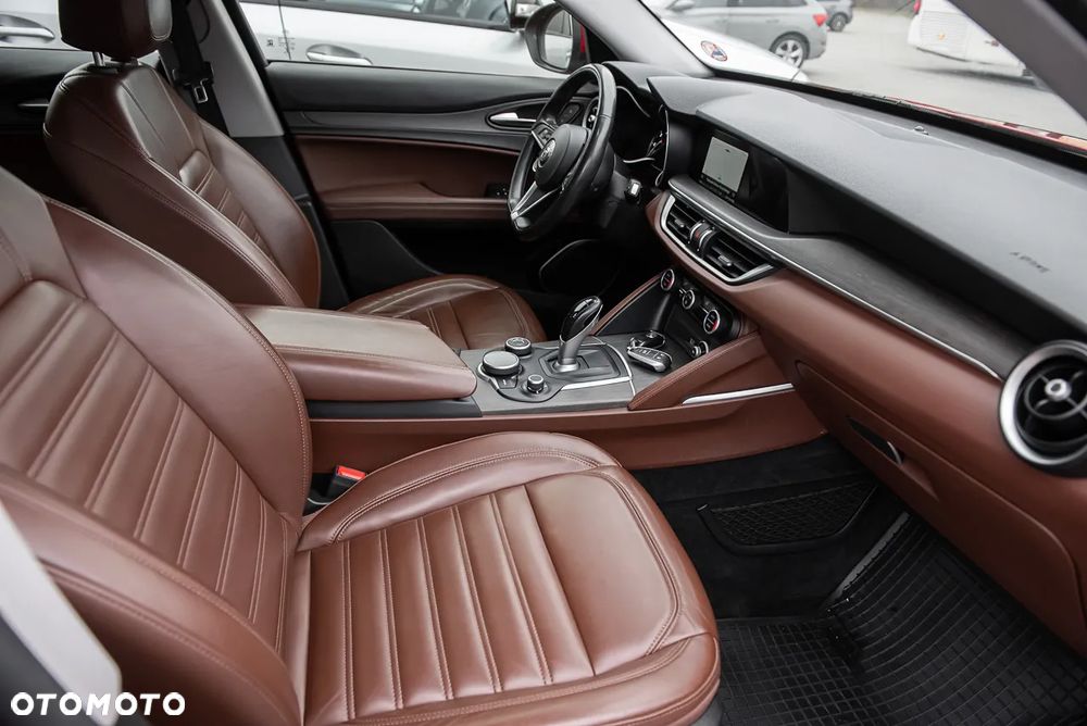Alfa Romeo Stelvio 2.2 16V AT8 Executive - 33
