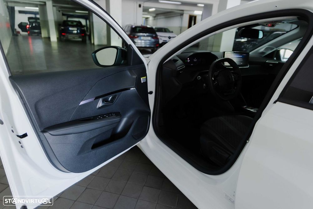 Peugeot e-208 50 kWh Allure - 17