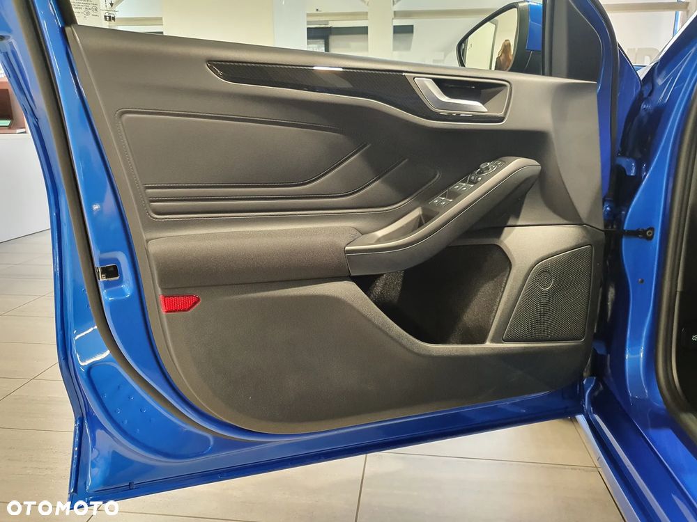 Ford Focus SW 1.0 EcoBoost mHEV ST-Line X - 12