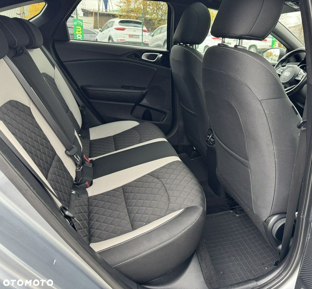 Kia ProCeed 1.6 CRDi DCT7 SCR GT LINE - 33